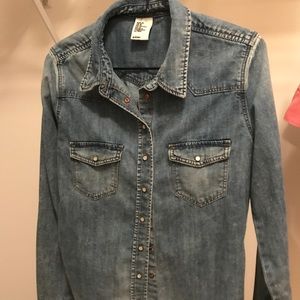 Women's jeans shirt